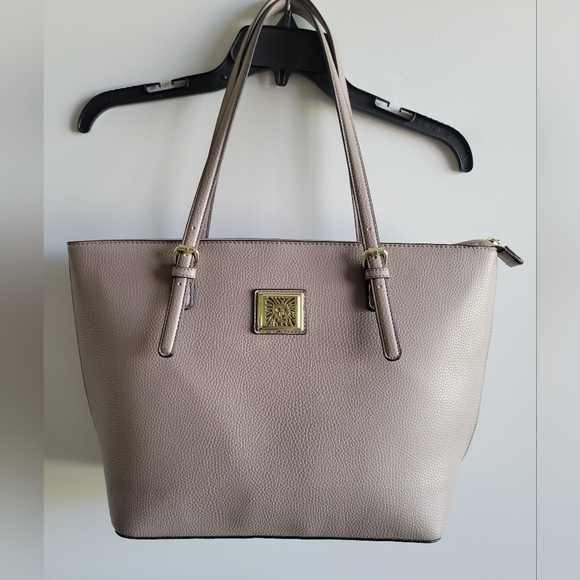 Anne Klein leather cream colored shoulder bag - Picture 1 of 8